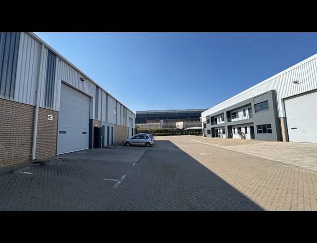 501M² WAREHOUSE TO LET IN LONGLAKE